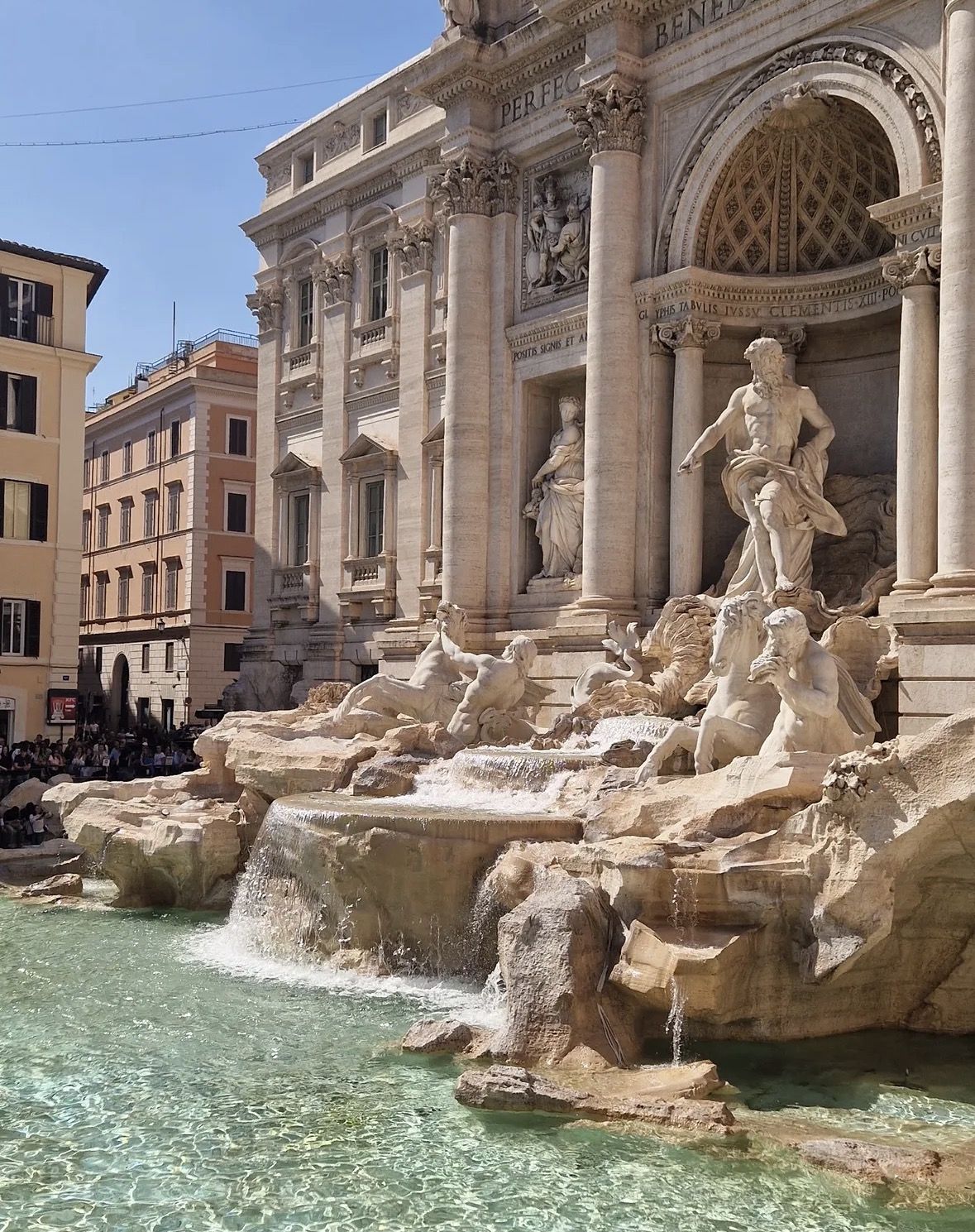 Map of central Rome showing walking routes and metro stops near the Trevi Fountain area